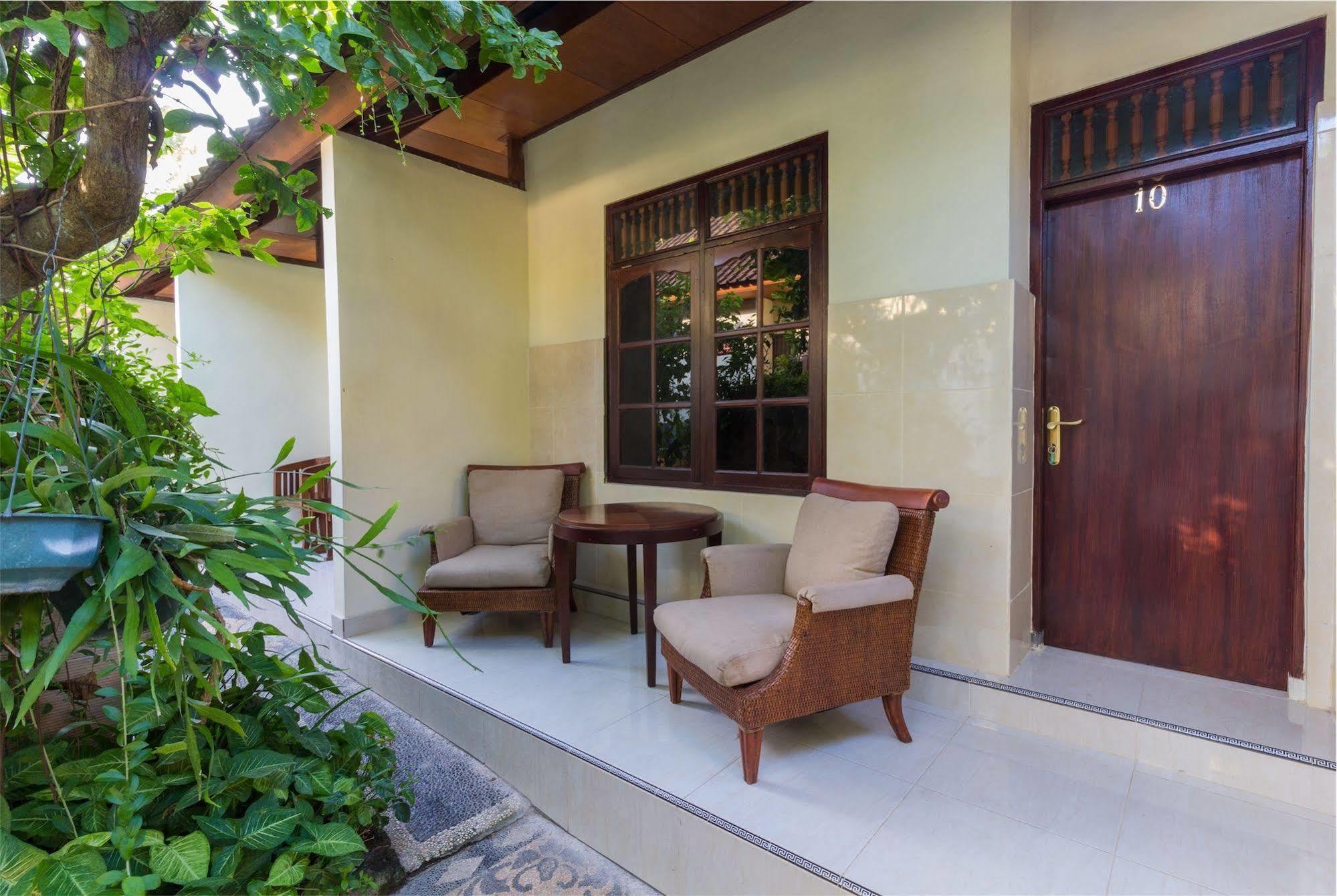 Reddoorz @ Sehati Raya Kuta Legian Exterior foto
